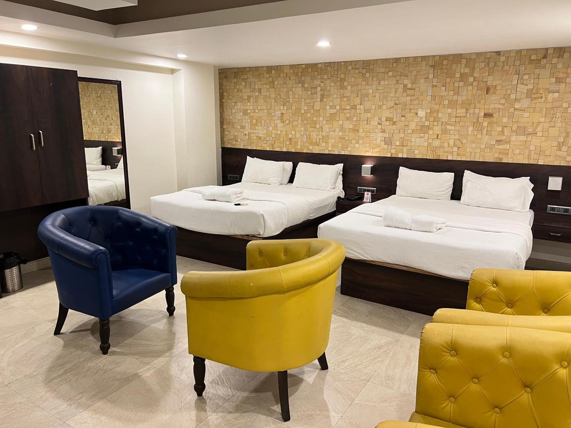 Diviyum Manor Hotel Port Blair Ngoại thất bức ảnh